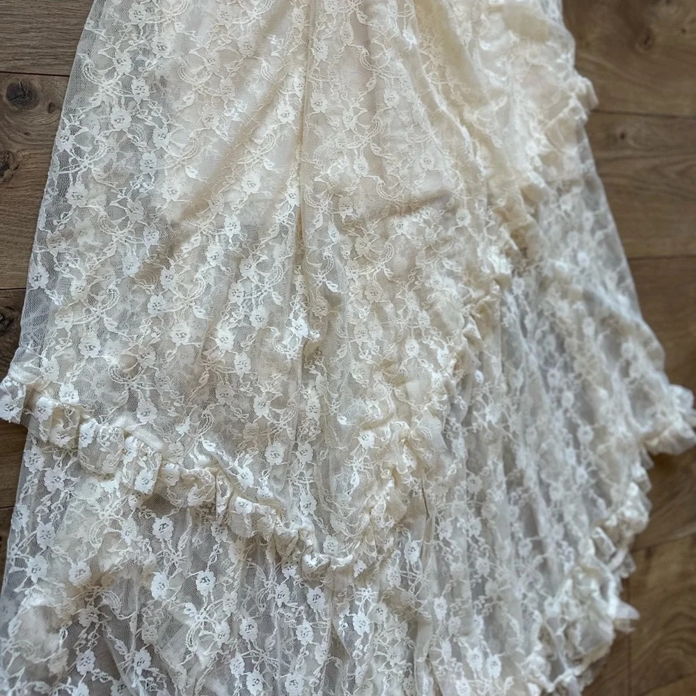 Layered Half Slip Lace Skirt | Size Small | Cream - Picture 3 of 5